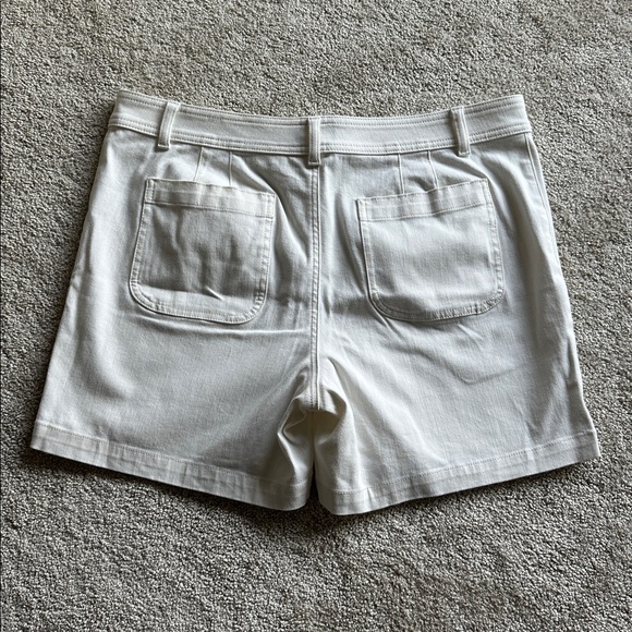 Talbots Shorts - Picture 2 of 5